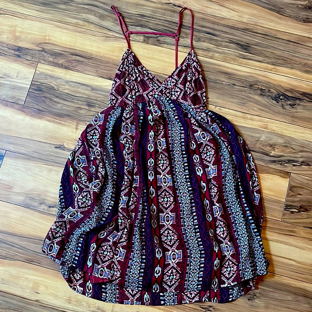 Hollister summer/spring dress mid/upper thigh length.